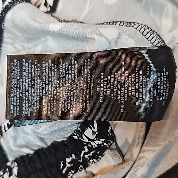 GUESS ERIE BLACK RUCHED V NECK CROP TOP - Picture 13 of 13